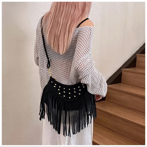 Boho Black Suede Fringe Shoulder Crossbody Bag - Picture 7 of 8
